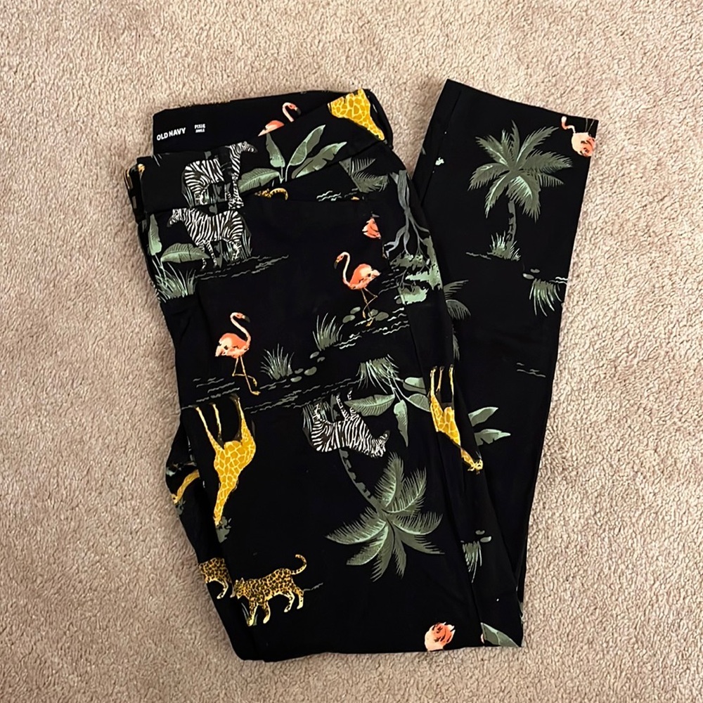 Old navy pixie pants size 2 ankle mid rise safari print LIKE NEW